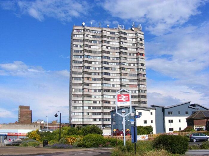 1 Bedroom Flat To Rent In All Saints Avenue, Margate, Kent, CT9