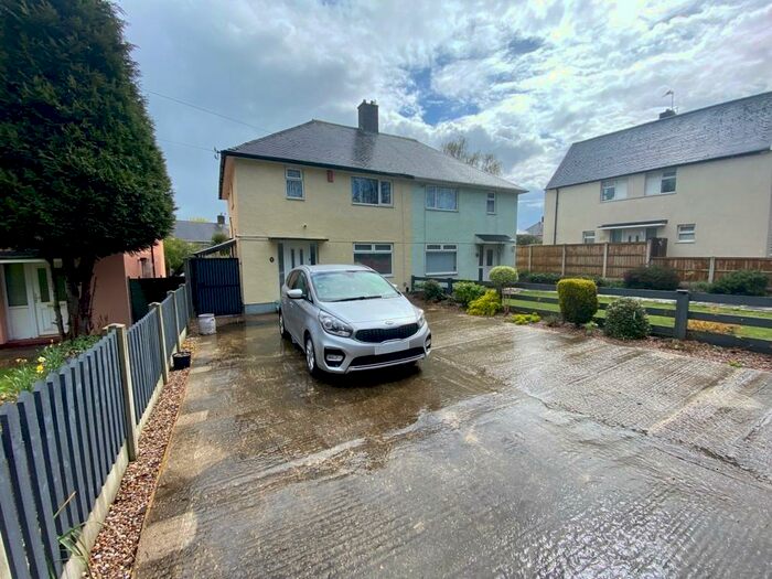 3 Bedroom House To Rent In Gardendale Avenue, Clifton, NG11