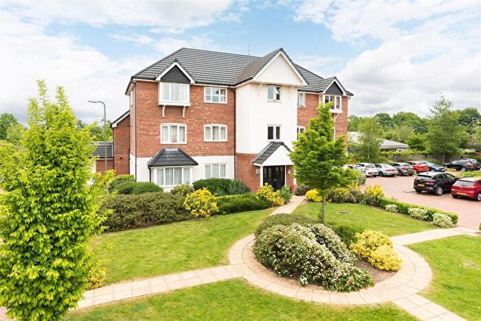 1 Bedroom Flat To Rent In Scholars Place, Walton-On-Thames, KT12