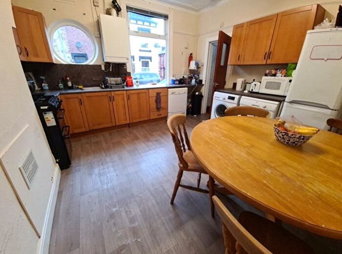 3 Bedroom Property To Rent In Georges Road, London, N7