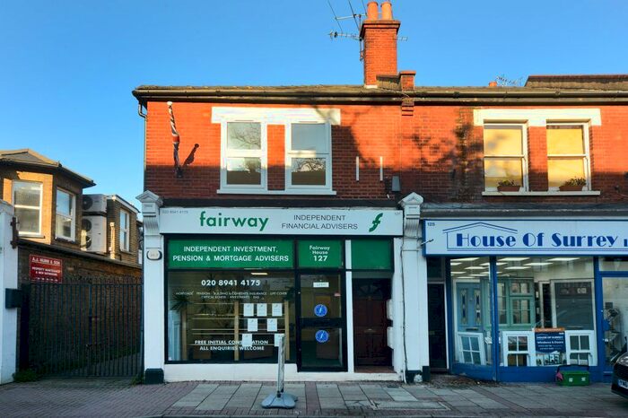 2 Bedroom Flat To Rent In Walton Road, East Molesey, KT8