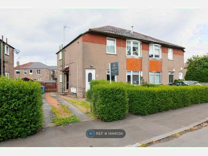 3 Bedroom Flat To Rent In Kinnell Avenue, Glasgow, G52