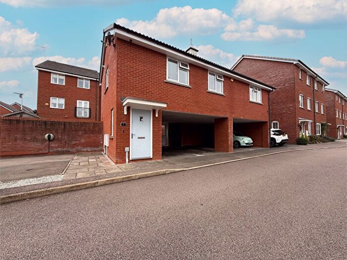 2 Bedroom Property For Sale In Renner Croft, Dunstable, LU6