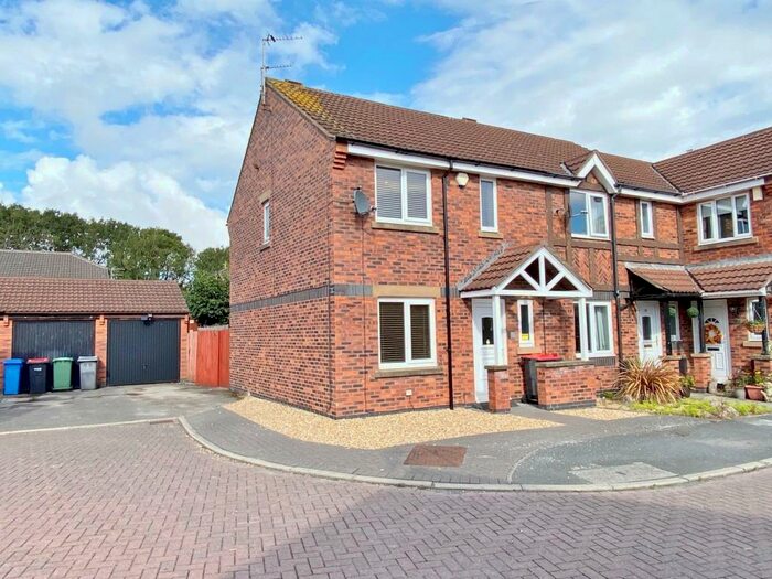 3 Bedroom Semi-Detached House To Rent In Gladstone Way, Thornton-Cleveleys, FY5