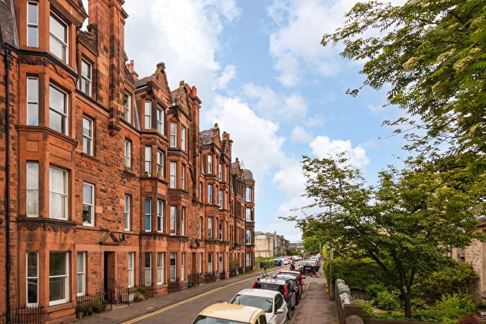 2 Bedroom Flat For Sale In Straiton Place, Edinburgh, EH15