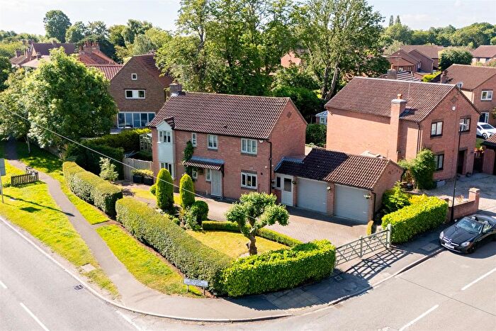 4 Bedroom Detached House For Sale In Beckside, Elvington, York, YO41