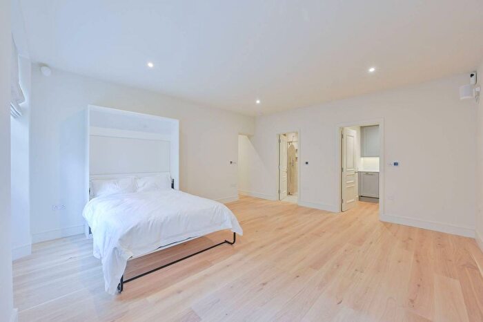 Studio To Rent In Eaton Place, Belgravia, London, SW1X