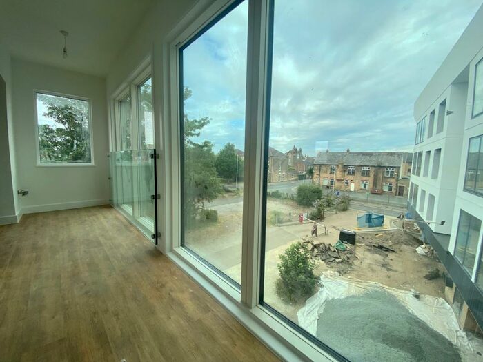 2 Bedroom Apartment To Rent In Albany Court, Albany Road, Sittingbourne, ME10