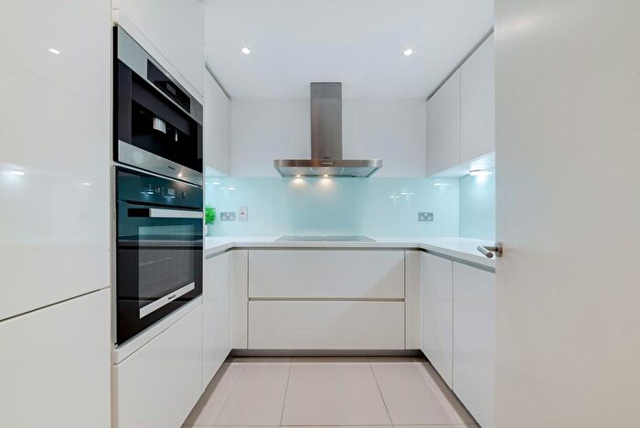 1 Bedroom Flat To Rent In New Providence Wharf, Fairmont Avenue, London, E14