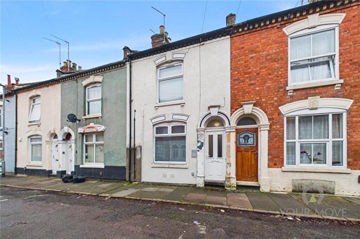 1 Bedroom Flat To Rent In Palmerston Road, Abington, Northampton, Northamptonshire, NN1