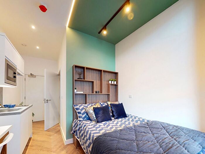 Studio To Rent In Apt, Castello Court #, W9