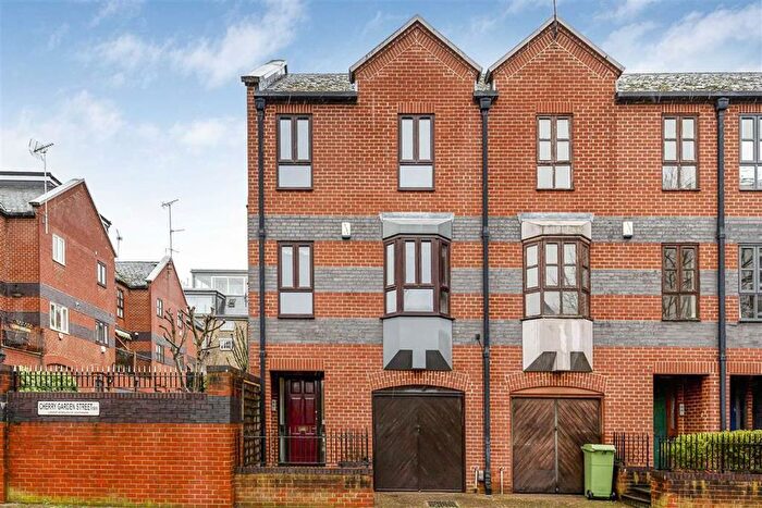 3 Bedroom Property To Rent In Cherry Garden Street, Bermondsey, SE16