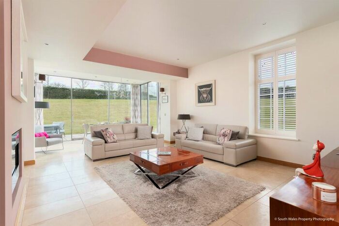 3 Bedroom Apartment For Sale In Talbot House, Hensol Castle Park, Pontyclun, Rhonda Cynon Taf, CF72