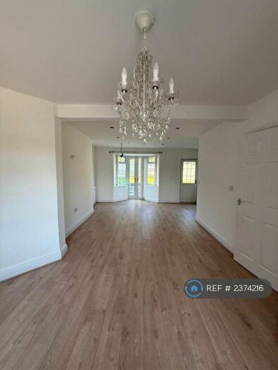 3 Bedroom Semi-Detached House To Rent In Halewood Road, Liverpool, L25