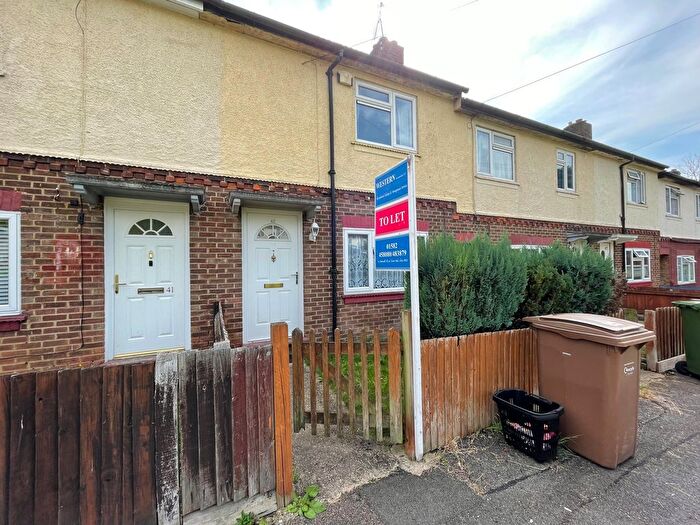 2 Bedroom Terraced House To Rent In Whitecroft Rd, Luton, Beds, LU2