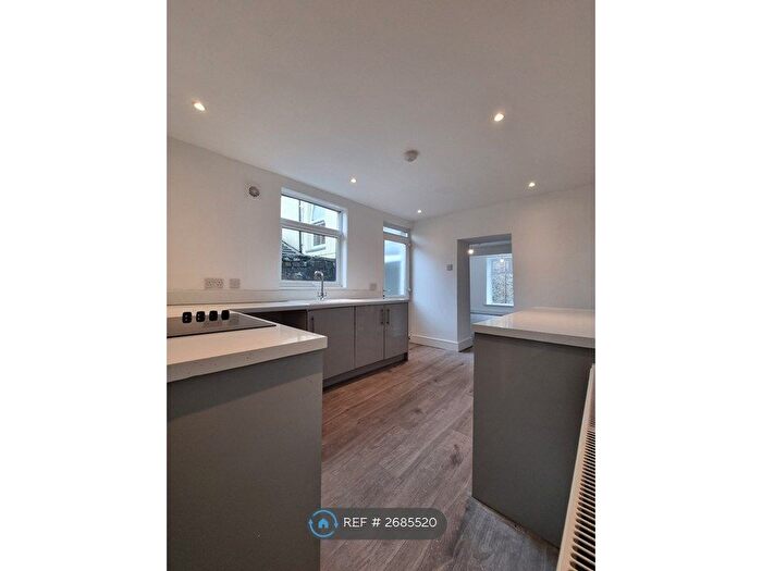 4 Bedroom Terraced House To Rent In Court Street, Tonypandy, CF40