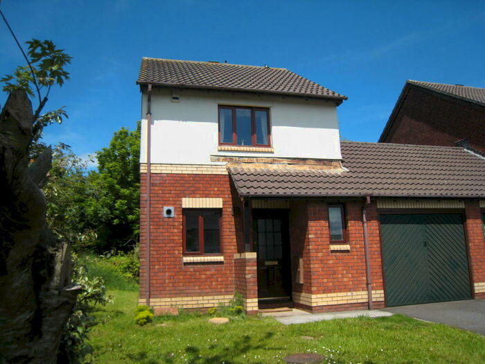 2 Bedroom Detached House To Rent In Heol Y Barcud, Thornhill, Cardiff, CF14