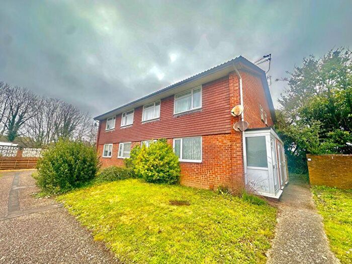 2 Bedroom Flat To Rent In Markfield, Bognor Regis, PO22