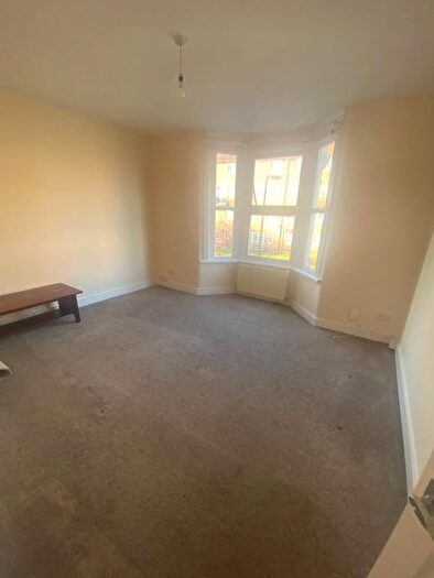 2 Bedroom Flat To Rent In Windsor Road, Leyton, E10