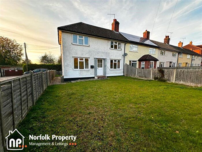 3 Bedroom Semi-Detached House To Rent In Wroxham, NR12