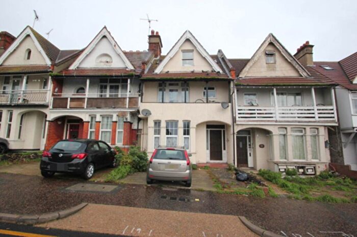 1 Bedroom Flat For Sale In Chancellor Road, Southend On Sea, SS1
