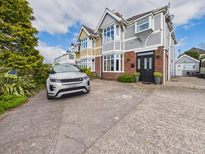 3 Bedroom Semi-Detached House For Sale In Clevis Crescent, Porthcawl, CF36