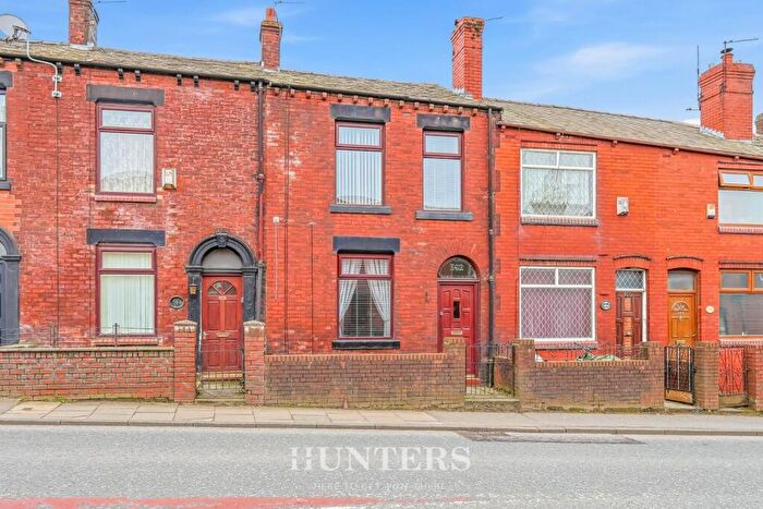 3 Bedroom Terraced House For Sale In Oldham Road, Middleton, Manchester, M24