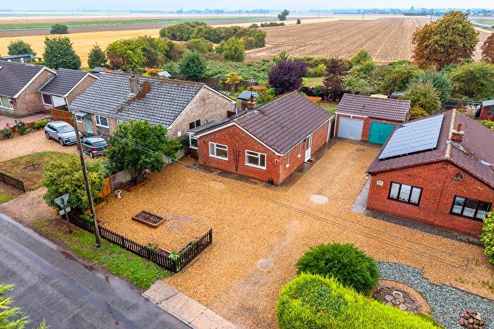 2 Bedroom Detached Bungalow For Sale In Broadgate, Weston Hills, PE12