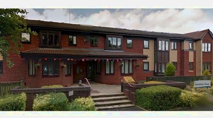 1 Bedroom Flat To Rent In Sweetbriar House, Glebe Street, Oldham, OL2
