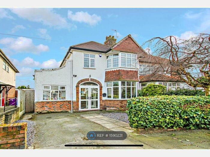 3 Bedroom Semi-Detached House To Rent In Liverpool, Liverpool, L19