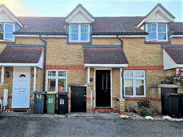 2 Bedroom Terraced House To Rent In Kestrel Grove, Rayleigh, SS6