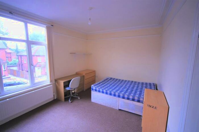 4 Bedroom Terraced House To Rent In Headingley Mount, Headingley, Leeds, LS6