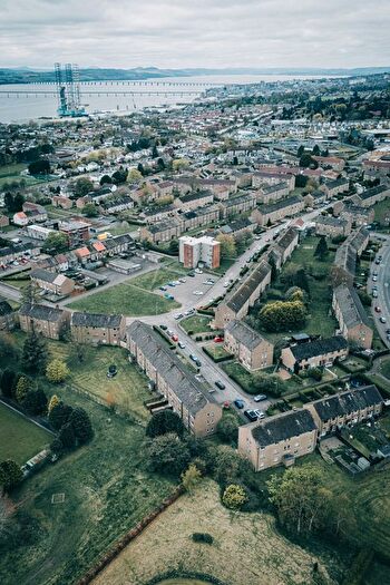 2 Bedroom Flat For Sale In Crathie Place, Dundee, DD4