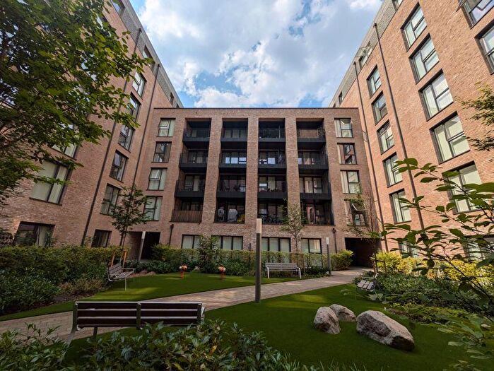 1 Bedroom Flat To Rent In Rally Building, South Grove, Walthamstow, E17