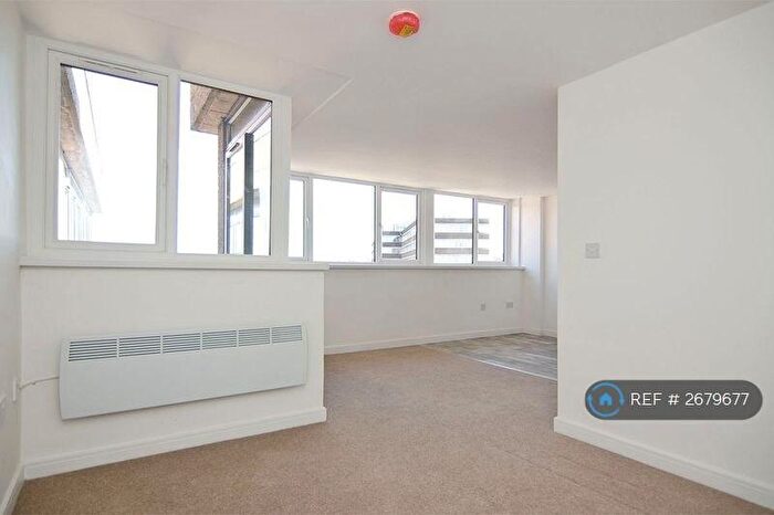 2 Bedroom Flat To Rent In Kings House, Dudley, DY2