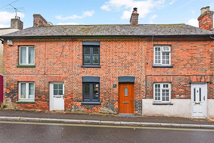 2 Bedroom Terraced House To Rent In London Road, Whitchurch, RG28