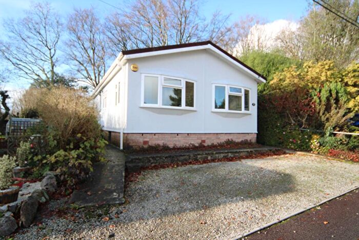 2 Bedroom Park Home For Sale In Honicombe Park, Callington, PL17