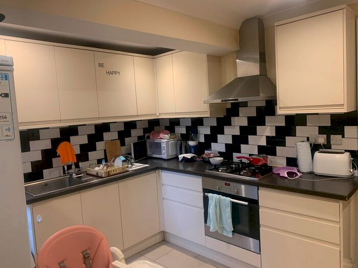 5 Bedroom Terraced House To Rent In Janson Road, London, E15