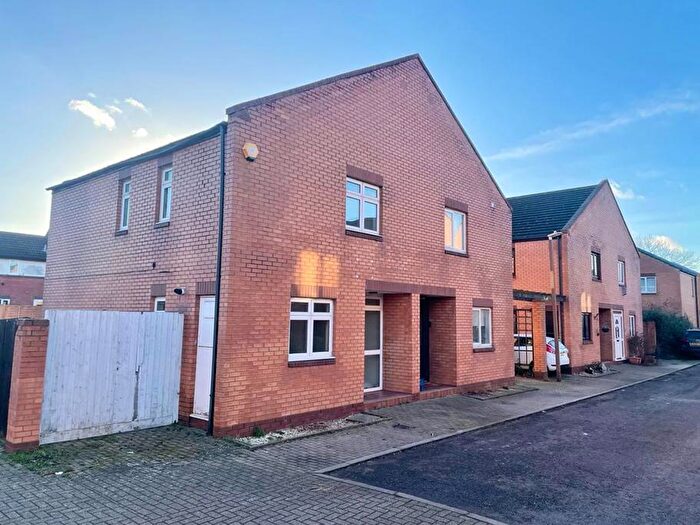 3 Bedroom Semi-Detached House To Rent In Shipman Court, Willen Park, MK15