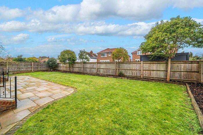 2 Bedroom Bungalow For Sale In Russington Road, Shepperton, TW17