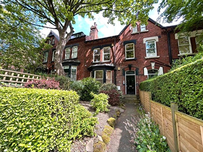 Flat To Rent In Clarendon Road, Leeds, LS2