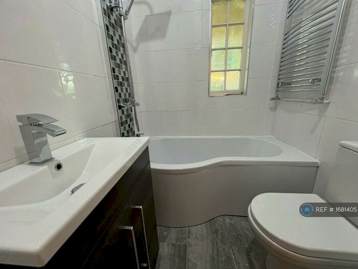 1 Bedroom Flat To Rent In Lincoln House, Rugby, CV22