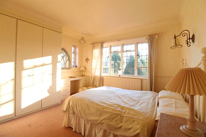 4 Bedroom Detached House For Sale In Bridgnorth Road, Stourton, DY7