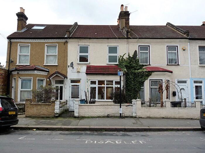 3 Bedroom Terraced House To Rent In Donald Road, Croydon, CR0