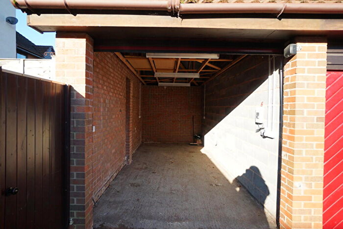 Garage / Parking To Rent In Newlyn Way, Ports, PO6