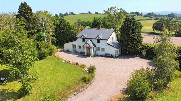 3 Bedroom Detached House For Sale In Trefeglwys, Caersws, Powys, SY17