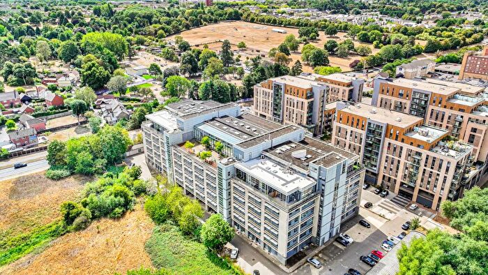 2 Bedroom Flat For Sale In Flat, Edinburgh House, Harlow, CM20