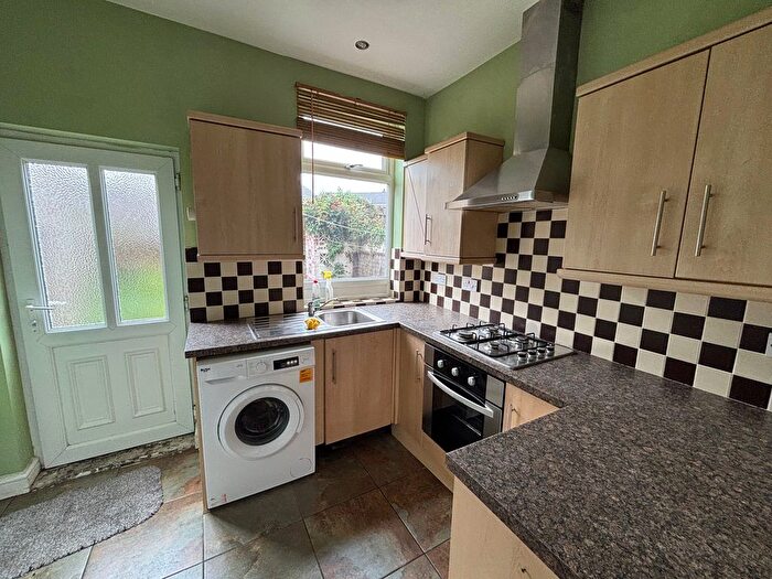 3 Bedroom Terraced House To Rent In Sherwood Crescent, Wellgate Rotherham, S60