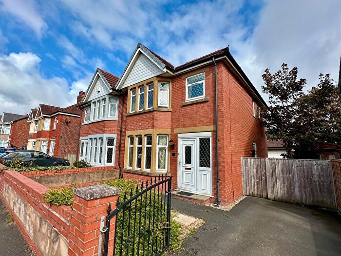 3 Bedroom Semi-Detached House For Sale In Beverley Grove, Blackpool, FY4