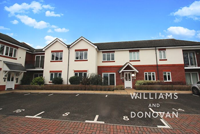 2 Bedroom Flat To Rent In Ashingdon Road, Rochford, SS4